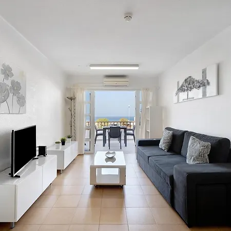 דירה Geranios 404 *